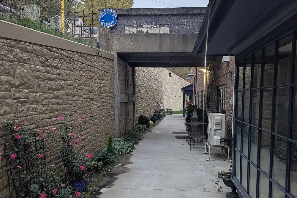 WIS 35 retaining wall