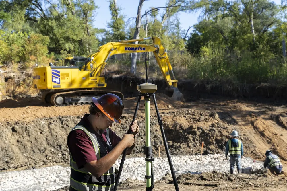 GNSS workflows combine digital designs, positioning technology, and connected machines to improve grading accuracy while reducing the need for traditional staking and grade checking.