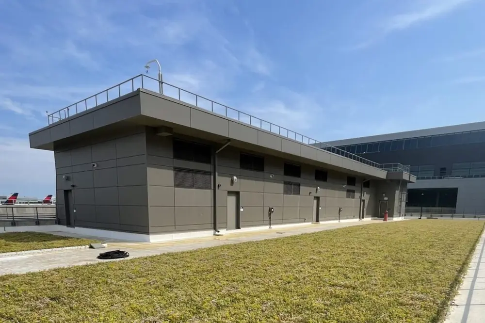 Green roof on top of the JFK Central Substation 2 building