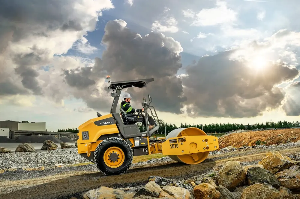 SD70 soil compactor