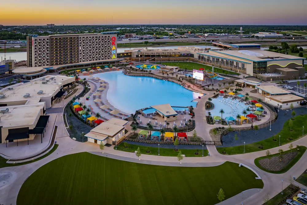 OKANA Resort & Indoor Waterpark (Photo courtesy of Simon Hurst Photography)