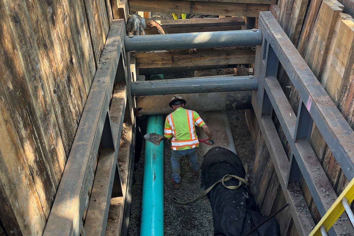 In front of the Yale Peabody Museum, 12-inch PVC sewer pipe and 18-inch RCP storm drain is installed in a tight window between existing underground utilities.