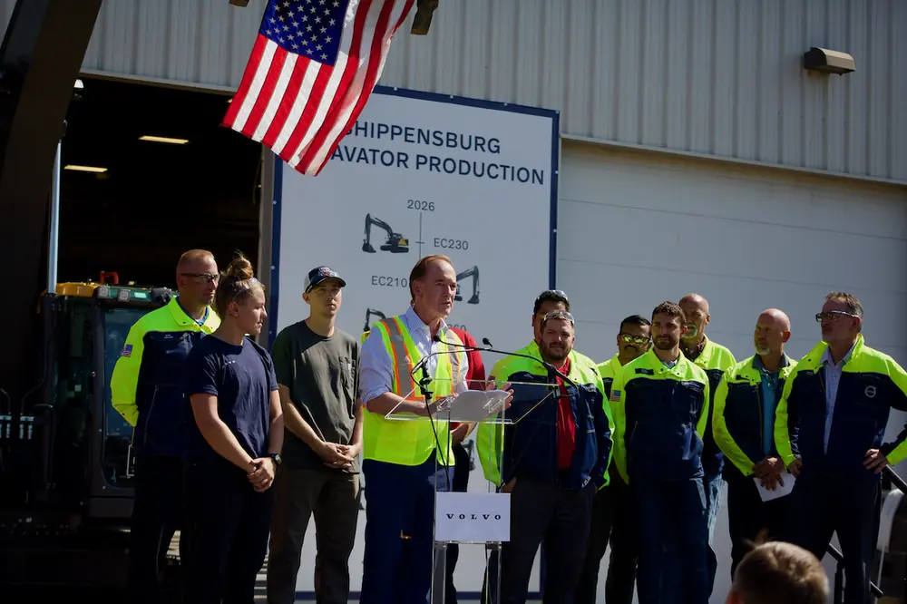 Congressman John Joyce, M.D., addresses the crowd and recognizes Volvo CE employees involved in the company's manufacturing localization efforts.