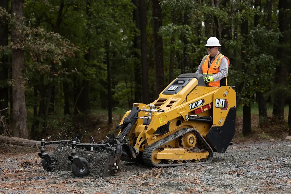 TUL100 compact utility loader
