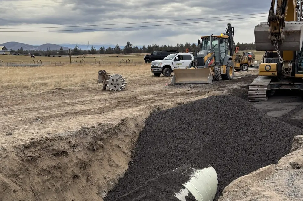 The 48-inch fiberglass gravity interceptor pipeline is installed to connect Redmond’s existing wastewater system to the new Redmond Wetlands Complex. (Photo courtesy of Anderson Perry)