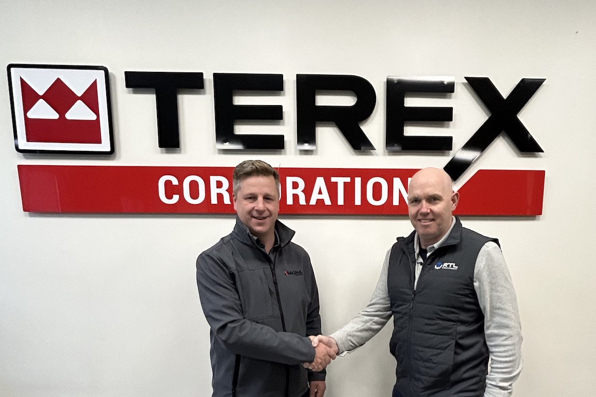 Pictured here are Neil McIlwaine, Business Line Director at MAGNA, and Colm McGuckian, Director of Aggregate & Materials Processing at RTL Equipment, during a recent visit to see the completion of MAGNA equipment at a Terex facility in Northern Ireland.