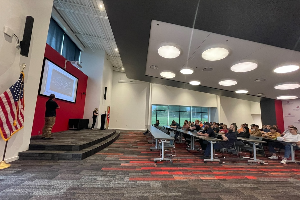 JLG partners with Tennessee College of Applied Technology to educate students about career opportunities.