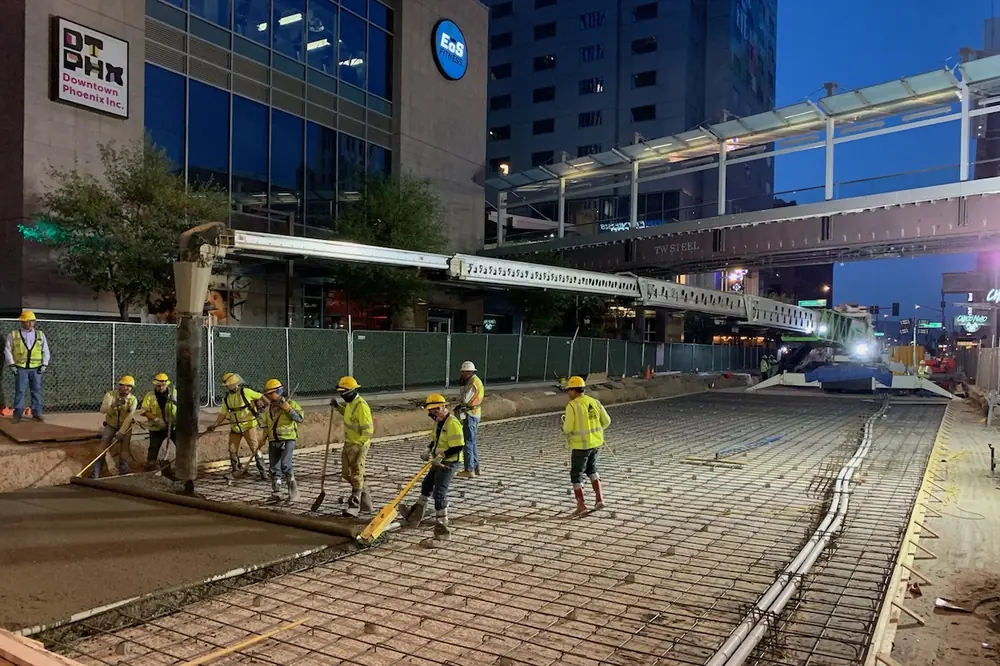 The South Central Light Rail Extension delivered by Kiewit received the Construction Management Civil award.