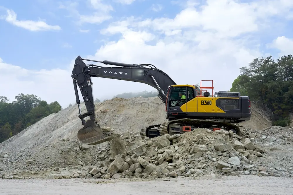 EC560 excavator