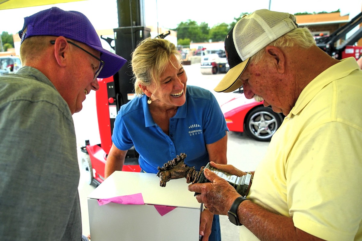 Umdenstock's friends and customers came by his retirement party to show their appreciation.