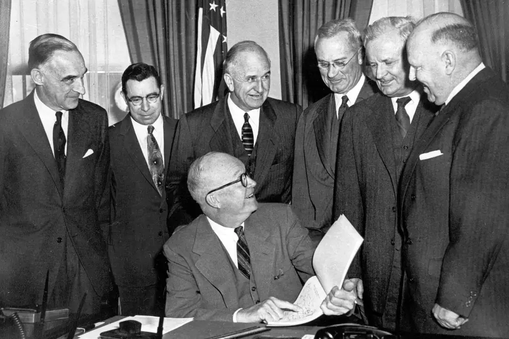 Dwight D. Eisenhower meets with the President’s Advisory Committee to discuss federal and state highway programs on January 11, 1955.