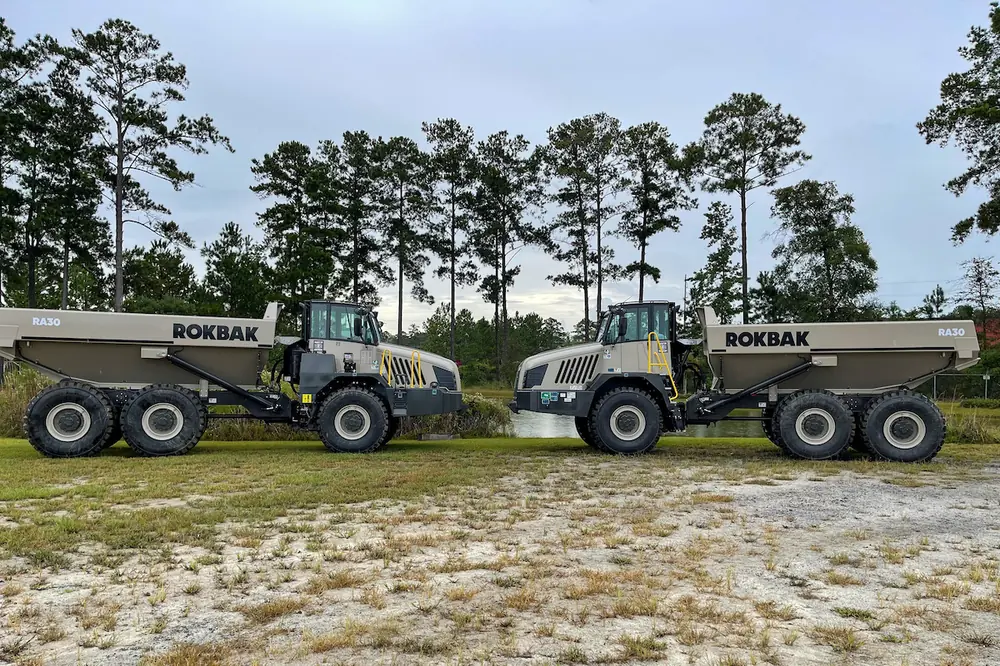 The first pair of Rokbak RA30 haulers were sent to heavy equipment specialist Easton Sales & Rentals in 2021.
