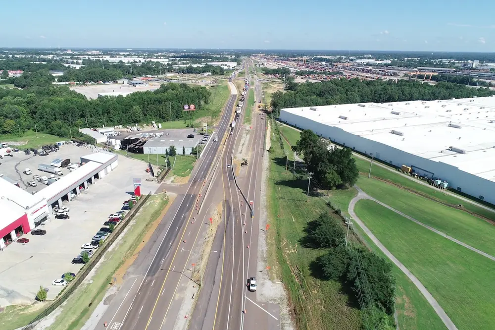 Pictured here is the south end of the Lamar Avenue project at the Phase 2A transition.