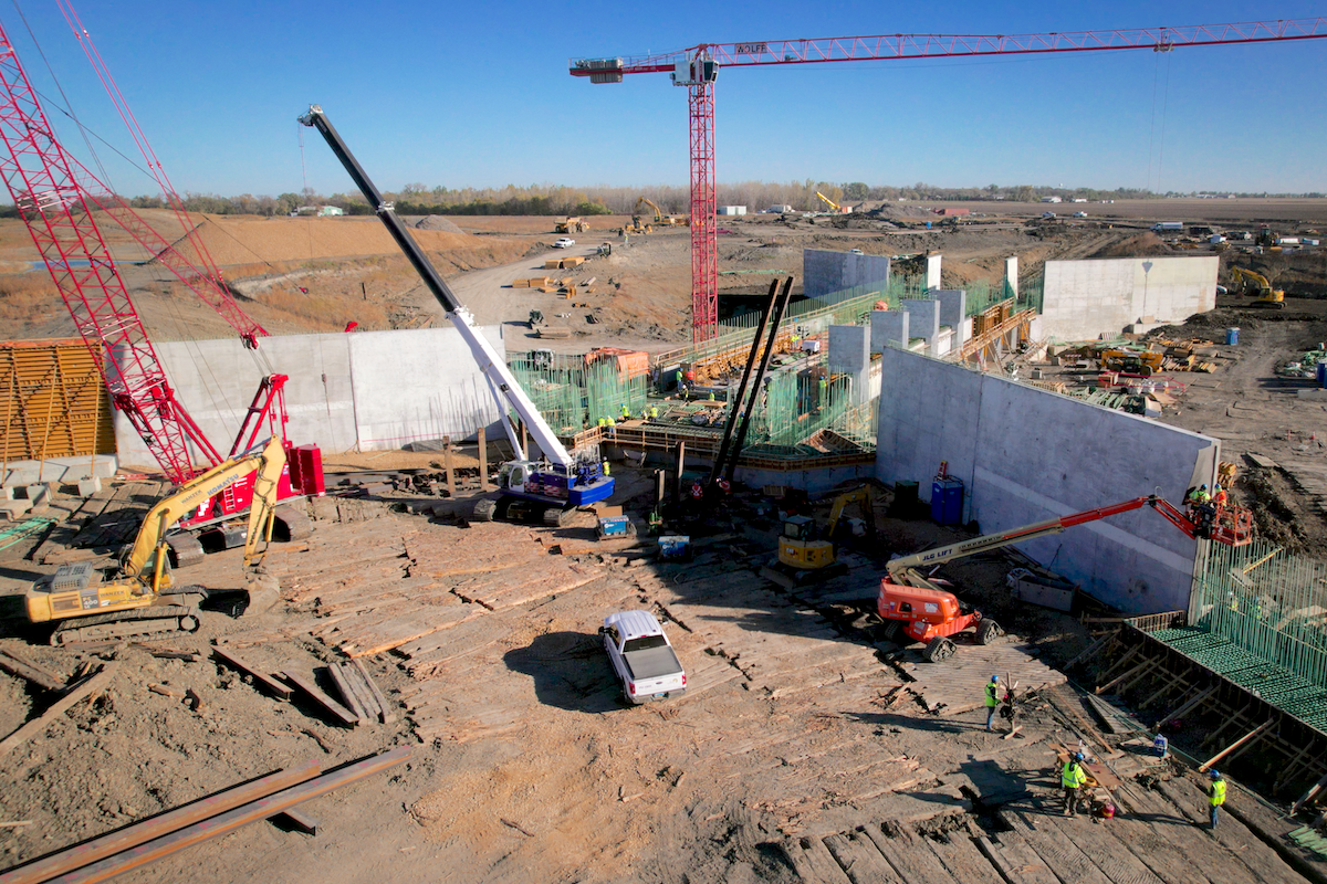 Work progresses on the Sheyenne River Aqueduct. (Photo courtesy of Red River Valley Alliance)